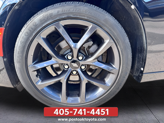 Used 2019 Dodge Charger SXT w/ Blacktop Package RWD image 34