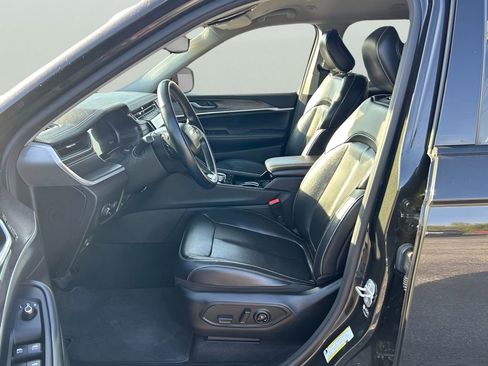 Used 2021 Jeep Grand Cherokee L Limited image 18