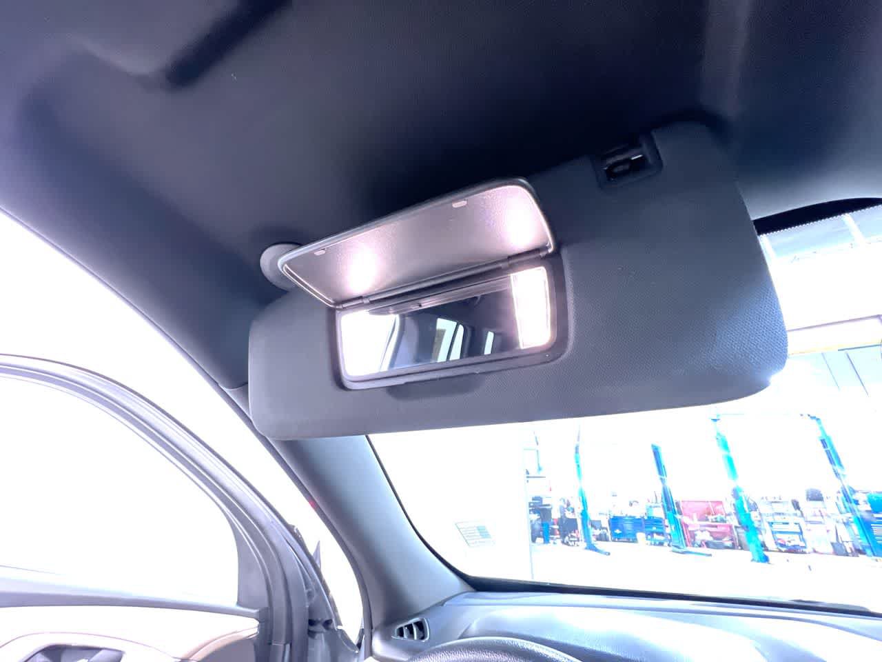 Used 2023 Chevrolet Traverse LS FWD image 33