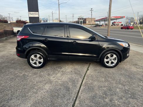 Used 2014 Ford Escape SE image 4