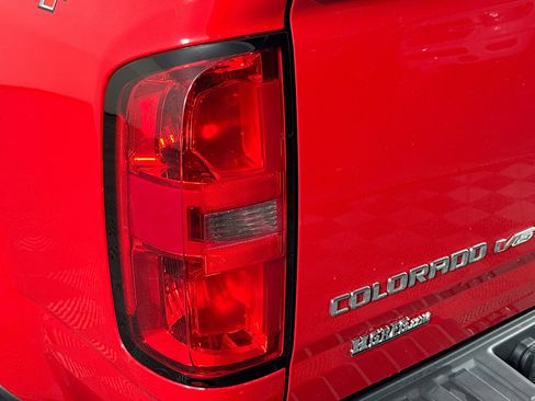 Used 2020 Chevrolet Colorado LT image 34