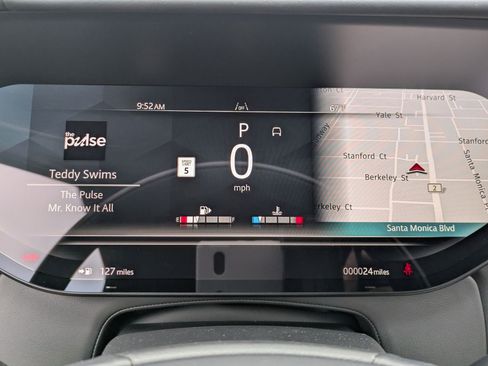 New 2026 Land Rover Range Rover SV image 19