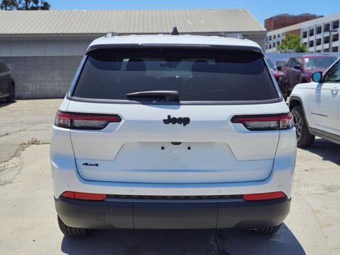 New 2026 Jeep Grand Cherokee L 4WD image 6