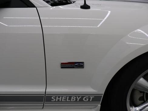 Used 2007 Ford Mustang GT Premium RWD image 25