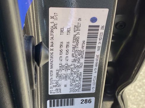 Certified 2018 Toyota Tacoma SR5 RWD image 36