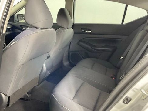 Used 2021 Nissan Altima 2.5 SR FWD image 14