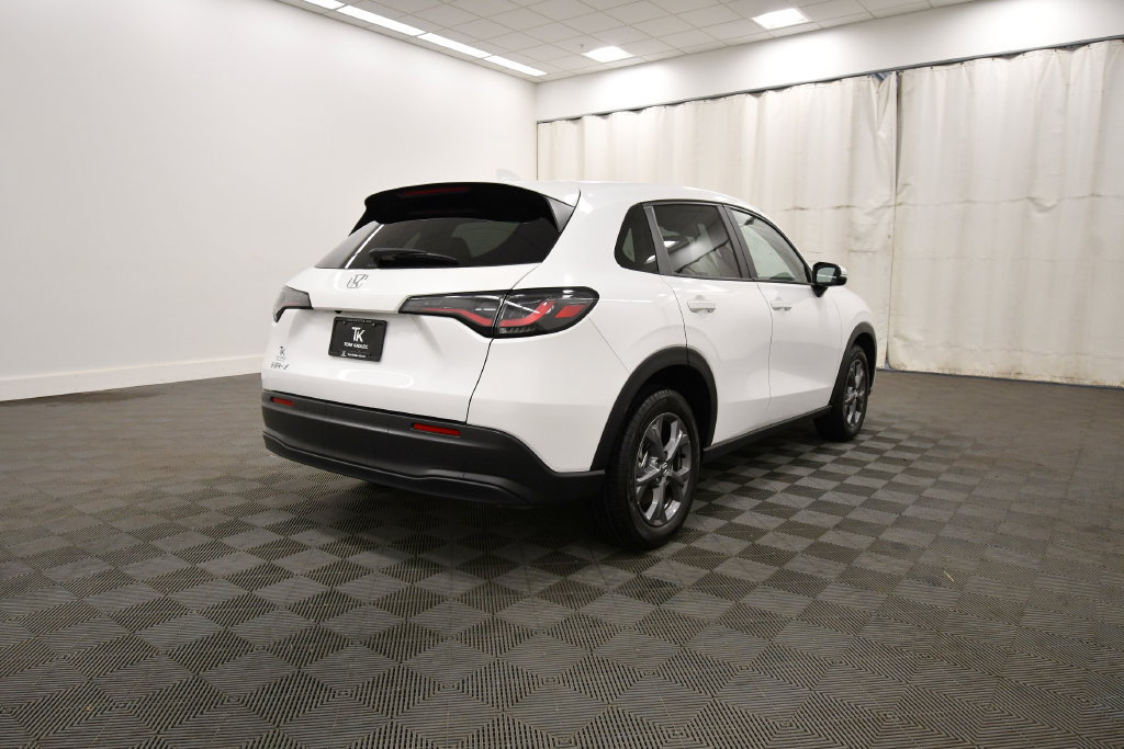 Certified 2026 Honda HR-V LX image 8