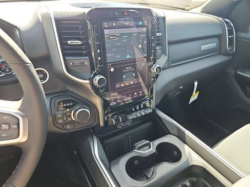 New 2026 RAM 1500 4x4 Crew Cab image 19
