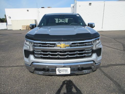 Certified 2022 Chevrolet Silverado 1500 LTZ w/ LTZ Premium Package AWD/4WD image 2