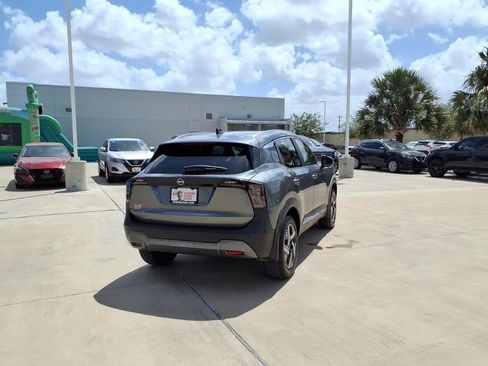 Used 2026 Nissan Kicks SV FWD image 5