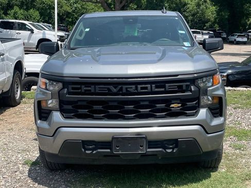 Used 2023 Chevrolet Silverado 1500 Custom AWD/4WD image 2