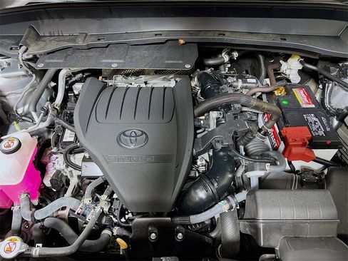 Certified 2025 Toyota Grand Highlander XLE image 28