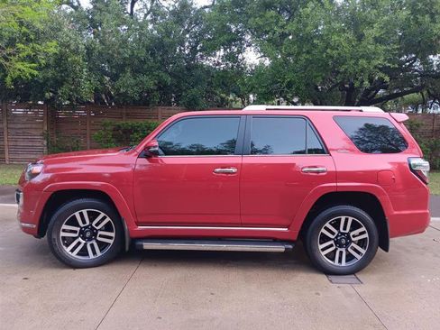 Used 2023 Toyota 4Runner Limited image 2