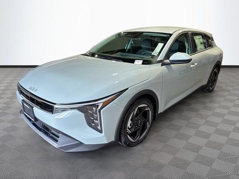 New 2026 Kia K4 EX FWD image 3
