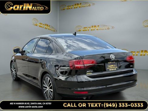 Used 2016 Volkswagen Jetta Sport FWD image 4