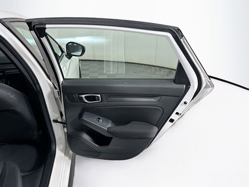 Used 2025 Honda Civic Sport image 27