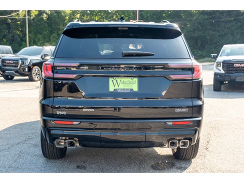 New 2027 GMC Acadia Denali Ultimate w/ LPO, Black Badging Package AWD/4WD image 7