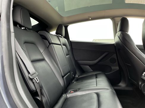 Used 2022 Tesla Model Y Performance image 25