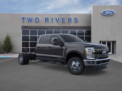 New 2026 Ford F350 XLT w/ XLT Value Package AWD/4WD image 7