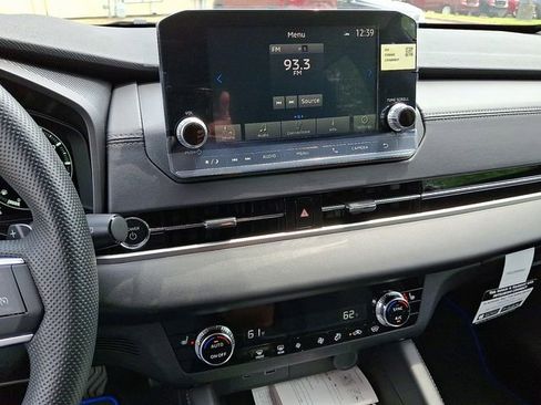 New 2025 Mitsubishi Outlander ES AWD/4WD image 11