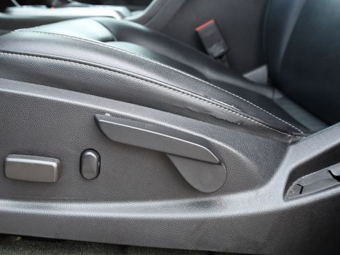 Used 2018 Chevrolet Colorado ZR2 image 24