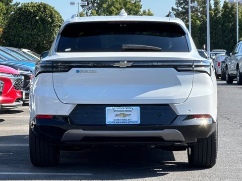 Used 2026 Chevrolet Equinox EV LT w/ Convenience Package II FWD image 6