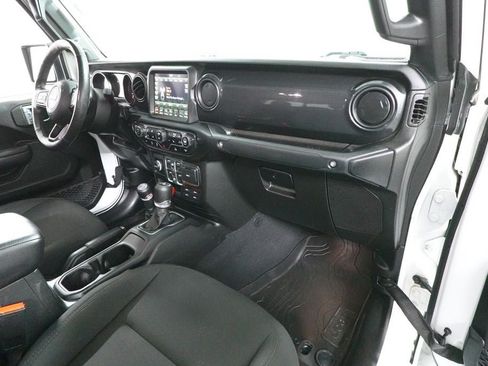 Used 2022 Jeep Gladiator Sport AWD/4WD image 35