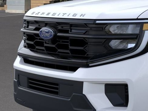 New 2026 Ford Expedition Active AWD/4WD image 17