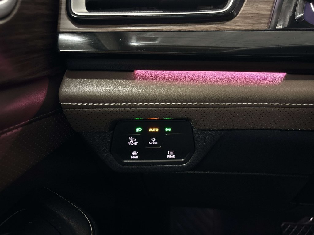 Certified 2024 Volkswagen Atlas SEL AWD/4WD image 30