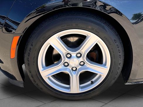 Used 2023 Chevrolet Camaro LT RWD image 11
