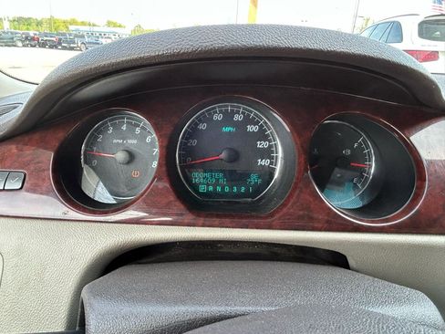 Used 2008 Buick Lucerne CXL w/ Ultra Confidence Package FWD image 21