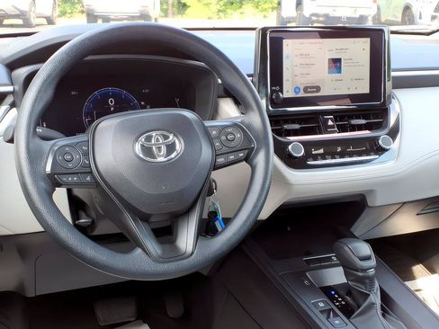 Certified 2026 Toyota Corolla Cross L FWD image 11
