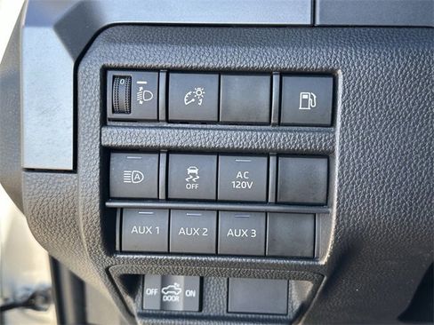 Used 2024 Toyota Tacoma TRD Off-Road w/ TRD Off Road Upgrade Package image 28