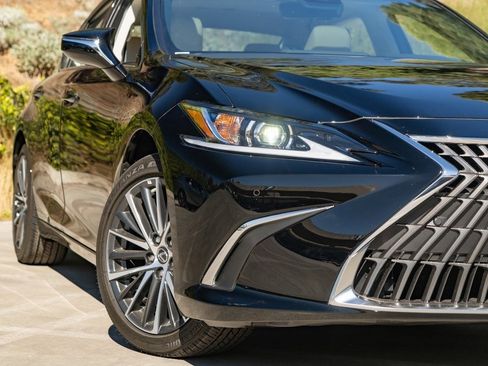 New 2025 Lexus ES 350 w/ Premium Package image 5