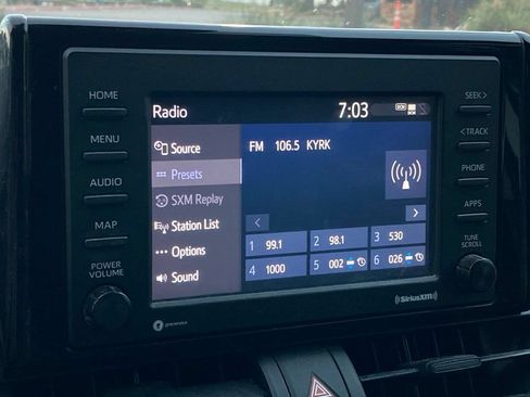 Used 2021 Toyota RAV4 XLE FWD image 17