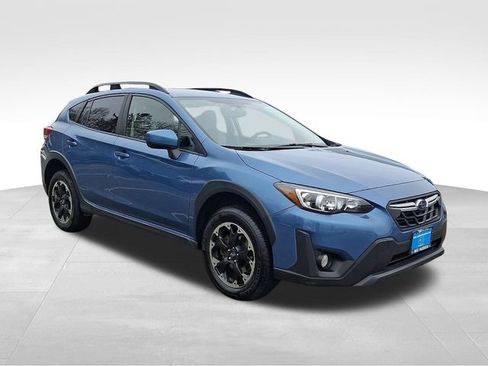 Used 2022 Subaru Crosstrek 2.0i Premium image 1