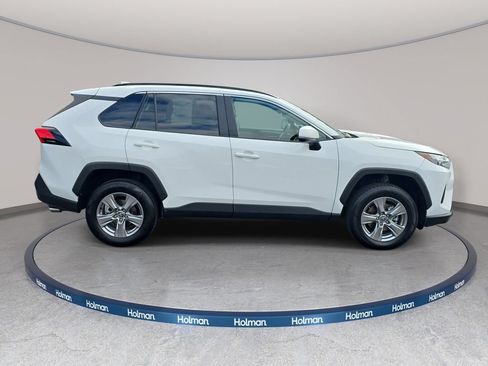 Used 2025 Toyota RAV4 XLE AWD/4WD image 5