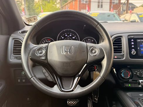 Used 2022 Honda HR-V Sport image 17