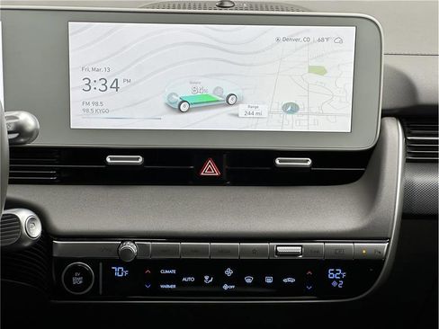 Used 2024 Hyundai Ioniq 5 SE image 43
