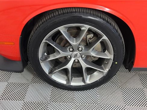 Used 2022 Dodge Challenger GT RWD image 8