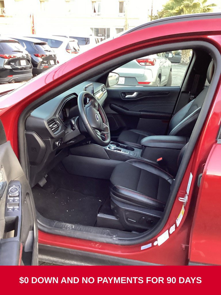 Used 2025 Ford Escape ST-Line AWD/4WD image 5