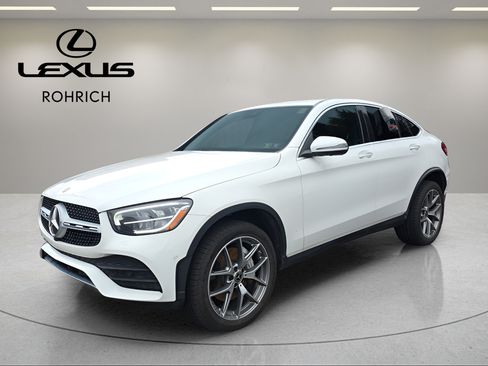 Used 2022 Mercedes-Benz GLC 300 4MATIC Coupe image 1