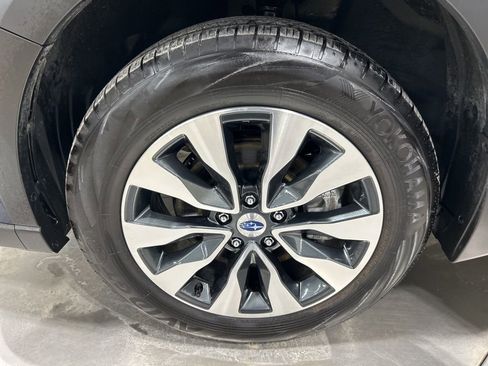 Used 2023 Subaru Outback Touring w/ Popular Package #2 image 33