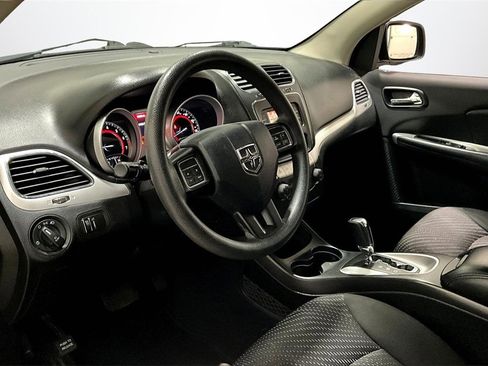 Used 2015 Dodge Journey SXT w/ Flexible Seating Group image 15