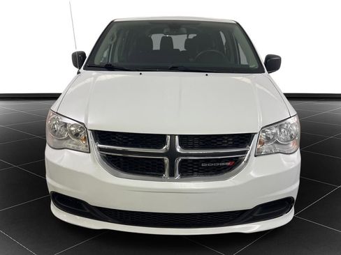 Used 2018 Dodge Grand Caravan SE FWD image 8