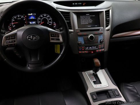 Used 2013 Subaru Outback 2.5i Limited AWD/4WD image 17