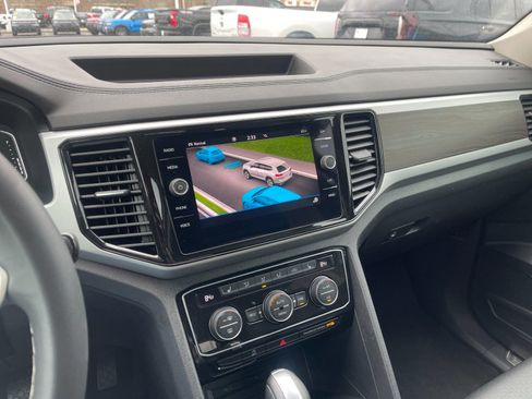 Used 2023 Volkswagen Atlas SE image 21