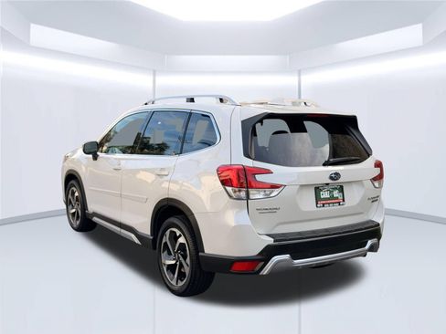 Used 2022 Subaru Forester Touring AWD/4WD image 10