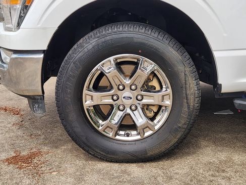 Used 2023 Ford F150 XLT w/ Equipment Group 301A Mid AWD/4WD image 10