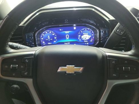 Used 2023 Chevrolet Silverado 1500 LT AWD/4WD image 29